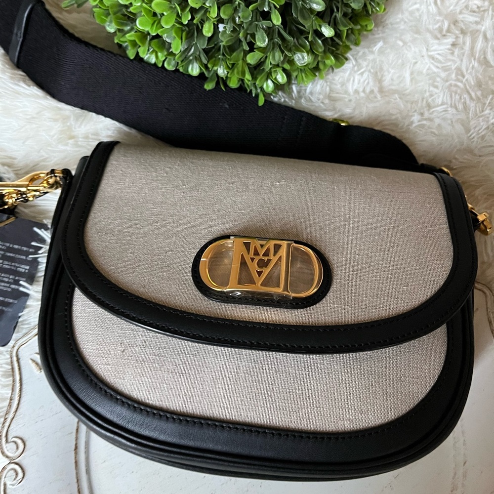 MCM Mode Travia collection canvas and leather crossbody messenger bag new COA - Picture 4 of 12
